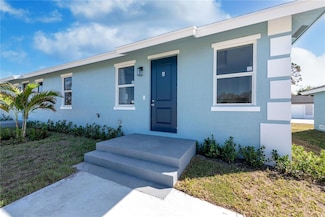 248 Rotonda Blvd N, Rotonda West, FL 33947
