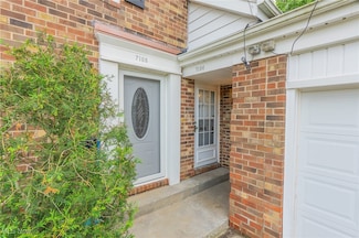 34112 Chagrin Blvd Unit 7106, Chagrin Falls, OH 44022