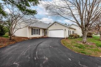 703 E Pepperridge Dr, Bloomington, IN 47401