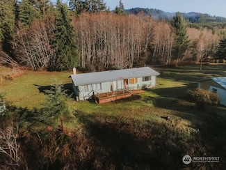 3142 Undie Rd, Forks, WA 98331
