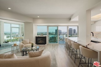 13600 Marina Pointe Dr Unit 906, Marina Del Rey, CA 90292