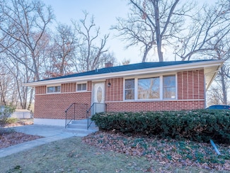 191 Juneway Terrace, Lake Bluff, IL 60044