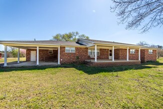 223 Forrest Ave, Clifton, TN 38425