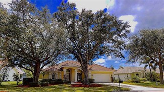 7150 Mill Run Cir, Naples, FL 34109