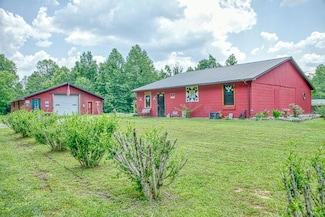 5088 Baptist Ridge Rd, Hilham, TN 38568