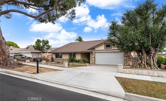 1530 Greenbriar Ave, Corona, CA 92880