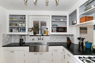 4424 10th St, Riverside, CA 92501