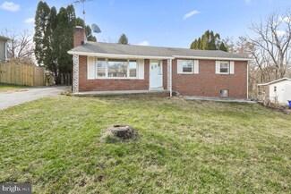 108 E H St, Brunswick, MD 21716