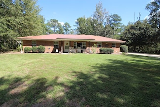 612 Hwy 533, Stringer, MS 39487