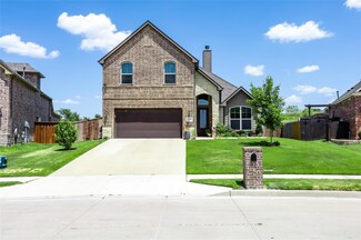 253 Flower Ridge Dr, Fort Worth, TX 76108