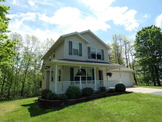 12770 Indian Meadows Dr Unit 17, Cedar Springs, MI 49319