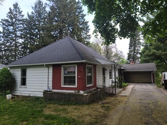 116 Forrest St, Edmore, MI 48829