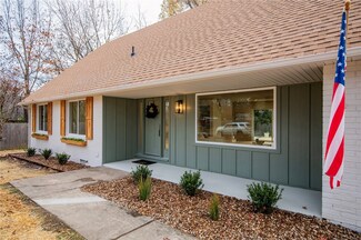 2950 N Sheryl Ave, Fayetteville, AR 72703