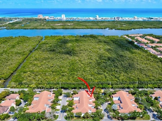 1125 Canella Ln, Hollywood, FL 33019