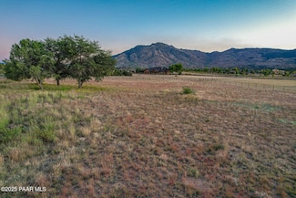 9975 N Equine Rd, Prescott, AZ 86305