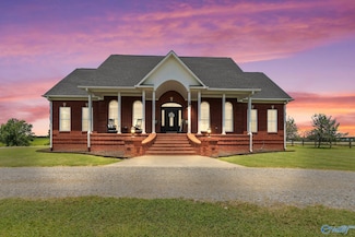 1821 Simpson Point Rd, Grant, AL 35747