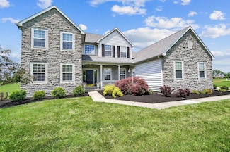 401 Warrenpoint Ln, Pataskala, OH 43062