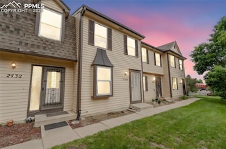 2430 Lexington Village Ln, Colorado Springs, CO 80916
