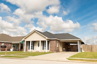 313 Daralyn Dr, Houma, LA 70363