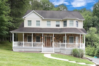 224 N Highland Ave, Pearl River, NY 10965