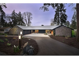2627 Park Rd, Lake Oswego, OR 97034