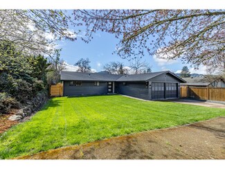 920 E 35th Ave, Eugene, OR 97405