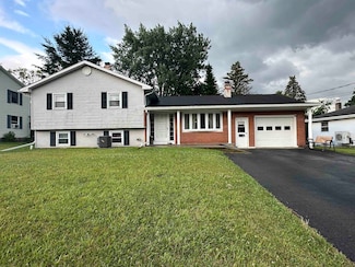 9 Elgin Ave, Massena, NY 13662