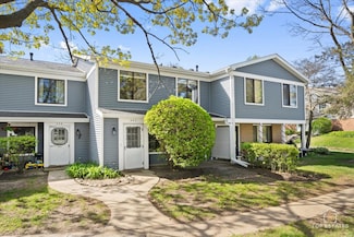 452 Harrison Ct, Vernon Hills, IL 60061