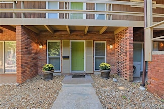 110 Coral Terrace Unit 6, Ballwin, MO 63011