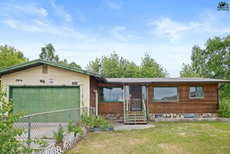 1504 Buttercup St, Fairbanks, AK 99701