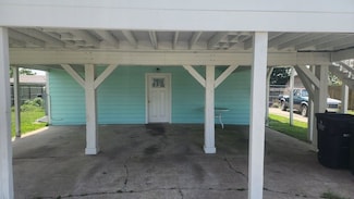 1010 22nd St, Dickinson, TX 77539