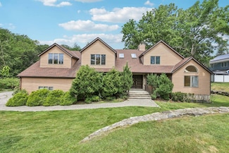 4 Hidden Glen Rd, Scarsdale, NY 10583