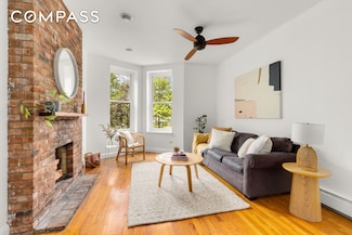 315 3rd St Unit 2-A, Brooklyn, NY 11215