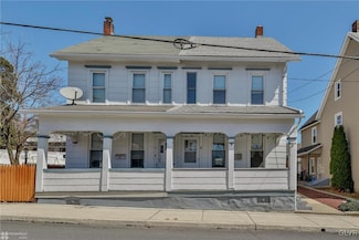 14 B St, Pen Argyl, PA 18072