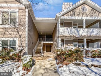 14300 Rosy Ln Unit 15, Centreville, VA 20121