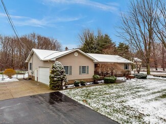 2655 Mcmackin Rd, Madison, OH 44057