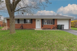 941 Lee Rd, Troy, OH 45373