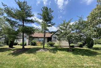 28 Rothwell Dr, Monroe Township, NJ 08831