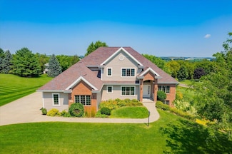 7356 Summit Ridge Rd, Middleton, WI 53562