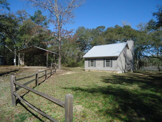 6900 Mattie Pond Ln, Bascom, FL 32423