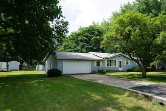 1621 Minns Dr, Machesney Park, IL 61115