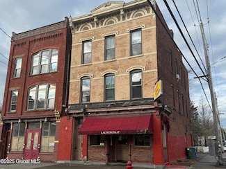 8 Garner St, Cohoes, NY 12047