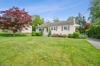 22 Corwin St, Randolph, NJ 07869