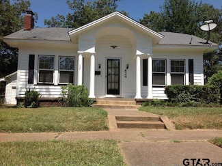 624 Nacogdoches St, Jacksonville, TX 75766