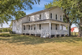 6735 Grove Rd, Oswego, IL 60543
