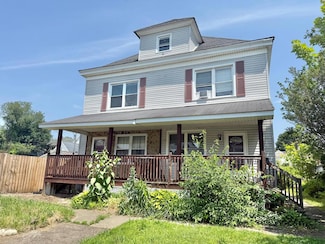 1008 6th St, Moundsville, WV 26041