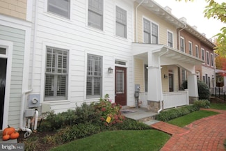 2831 11th St N, Arlington, VA 22201