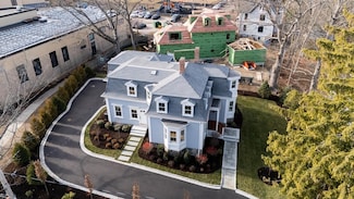 113 Grove St, Auburndale, MA 02466