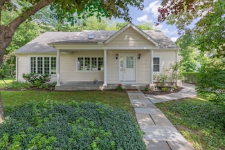 30 Nick Rd, Middlebury, CT 06762
