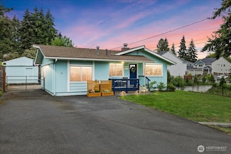 2018 5th St SW, Puyallup, WA 98371